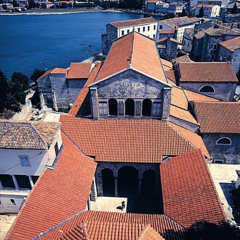 Apartments Mladenka Porec Exterior photo